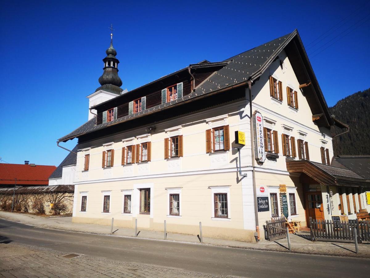 Gasthof Kirchenwirt Gnesau Esterno foto